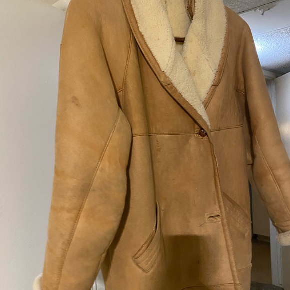 Coat - Picture 6 of 8
